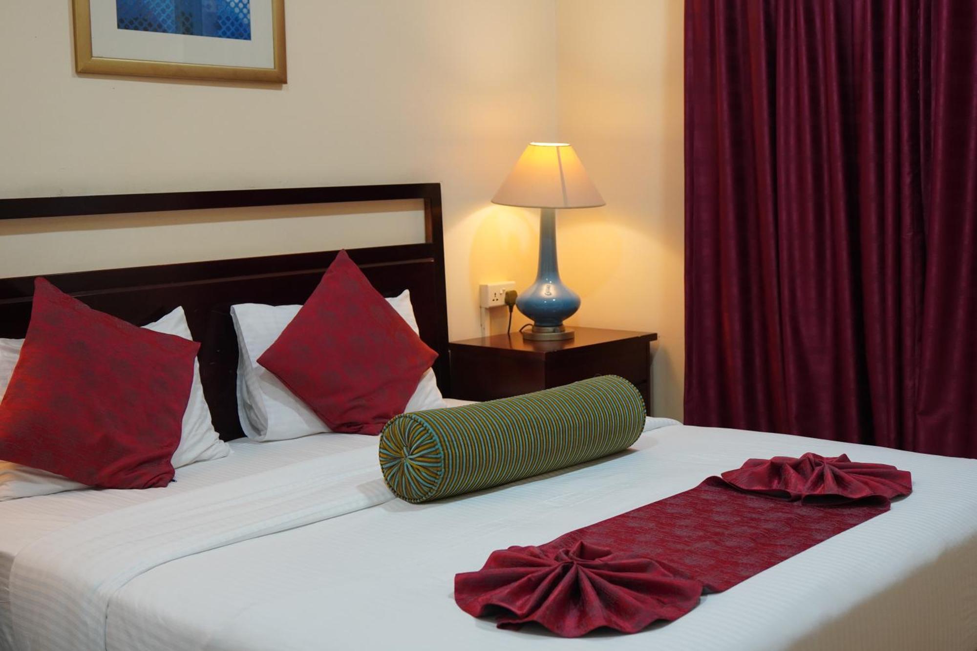 Onyx Hotel Apartments - Maha Hospitality Group Ajman Exterior foto